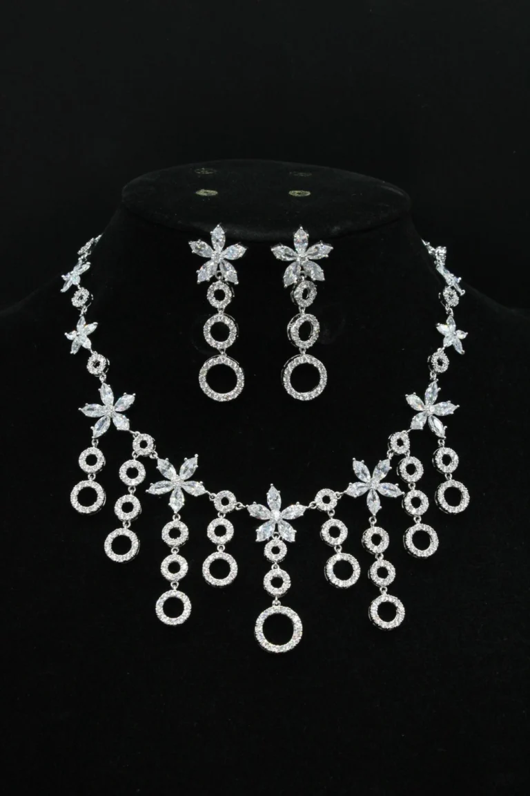 Clear Circle Floral Necklace Set — product view
