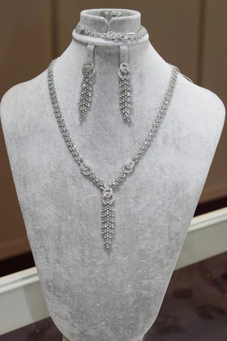 Clear Long Waterfall Y Jewelry Set — product view