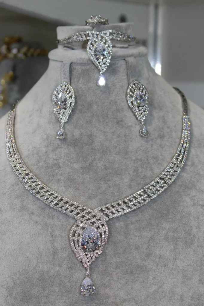 Clear Diamond Frame Drop Jewelry Set — product view