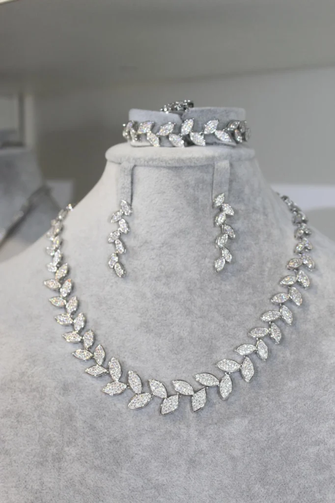 Clear Marquise Leaf Vine Jewelry Set — product view