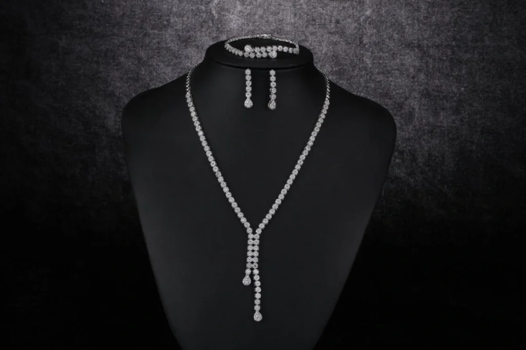 Clear Fine Y Necklace Jewelry Set — product view