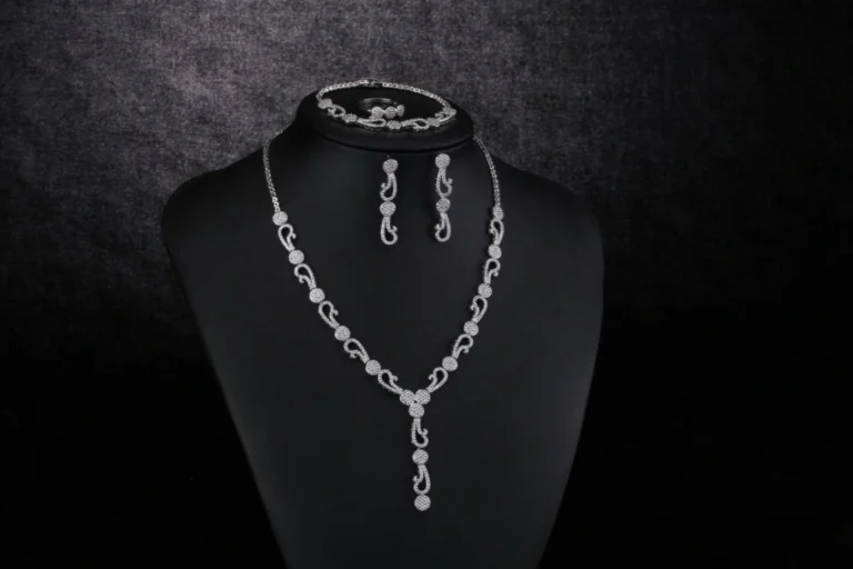 Clear Filigree Y Drop Jewelry Set — product view